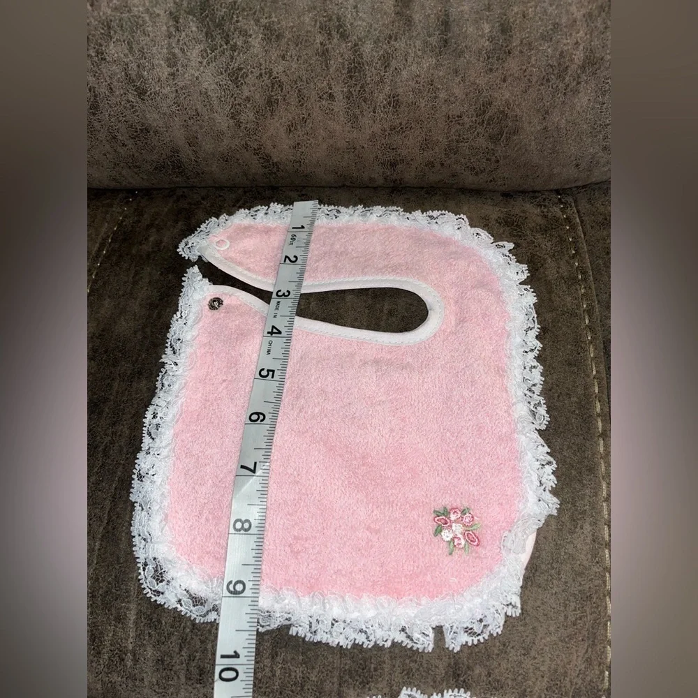 Vintage New Deadstock Dee Dee Givens Floral and Lace Baby Bibs Cotton